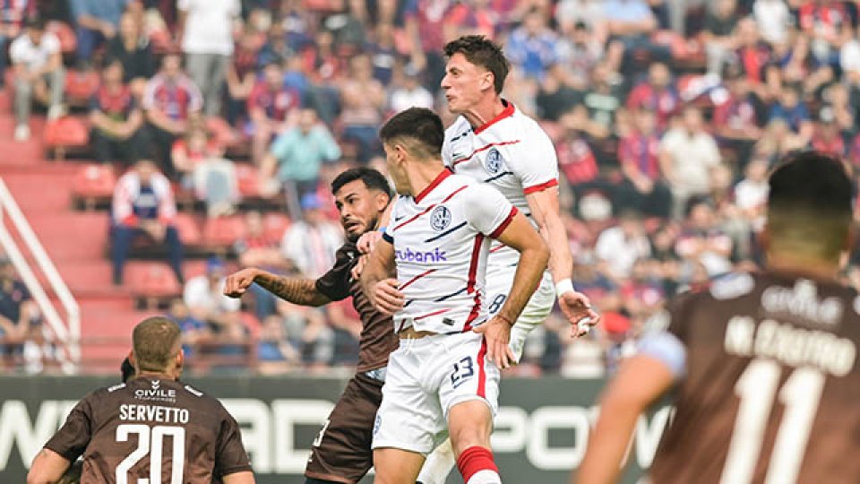 San Lorenzo Le Ganó En El Final A Platense Y Sigue En La Pelea Del Torneo Ar 5018