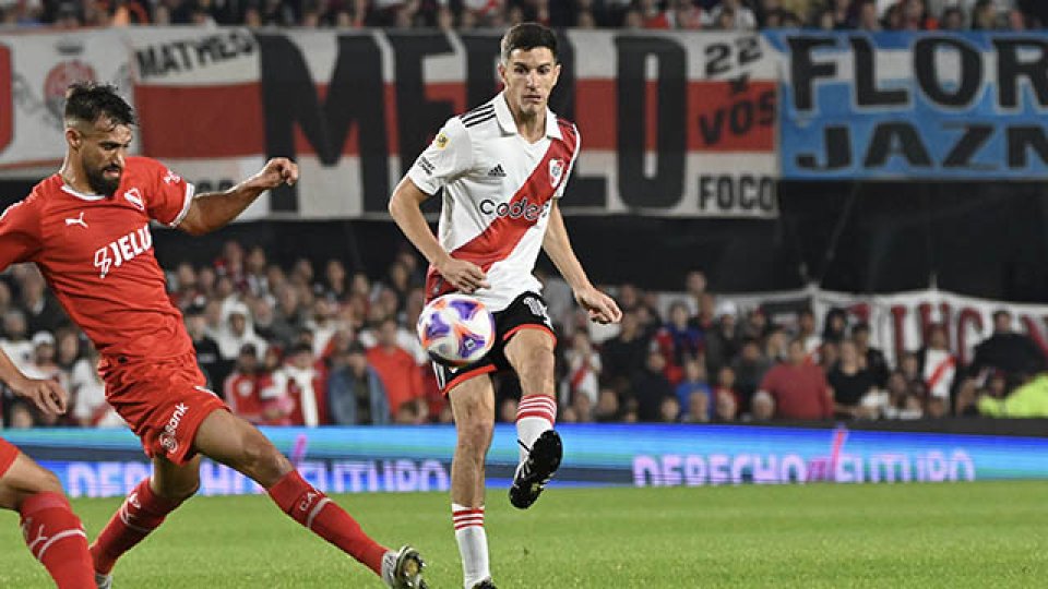 River venció a Independiente en el clásico y sigue firme en el