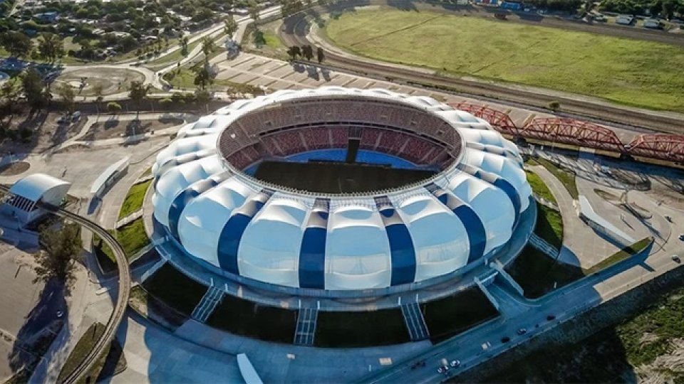 El estadio de Santiago del Estero deslumbró a la FIFA.