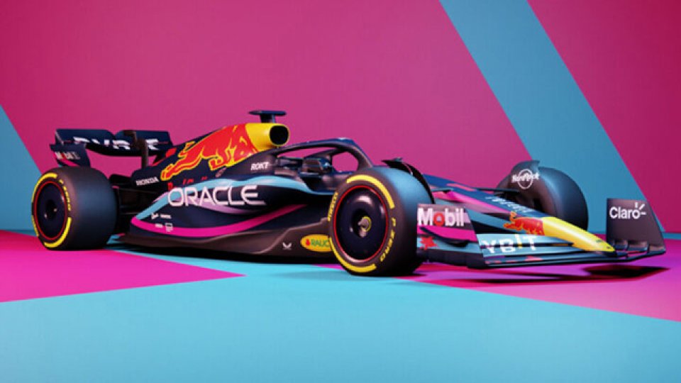 La diseñadora Martina Andriano ideó el modelo de Red Bull para miami.