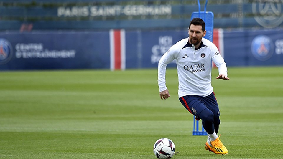 Lionel Messi será titular mañana en el PSG por la Ligue 1 de Francia.