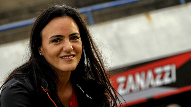 Ianina Zanazzi sufrió una multa económica por patear un auto rival.