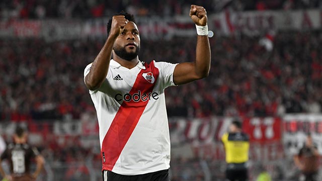 River derrotó a Platense en el Monumental y se alejó en la cima de la Liga.