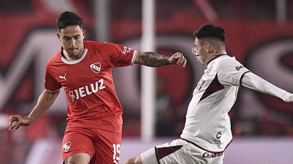 Con un gol de penal en el final, Lanús se lo empató a Independiente.