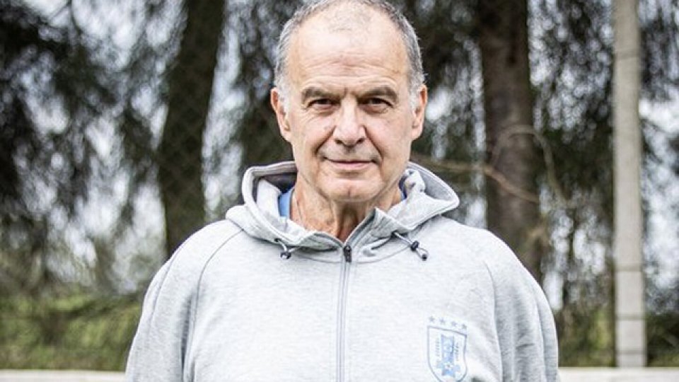 Bielsa presentó su primera lista de convocados en la Selección de Uruguay.