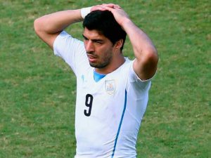 La FIFA rechazó la apelación por el mordisco de Luis Suárez