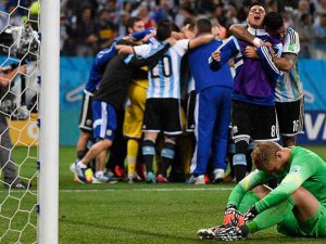 Argentina le ganó por penales a Holanda y es finalista de la Copa del Mundo