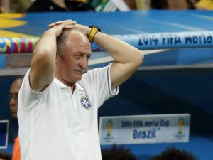 Después del fracaso de Brasil, renunció Luiz Felipe Scolari