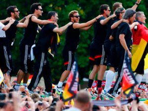 La Federación Alemana de Fútbol pidió disculpas por 