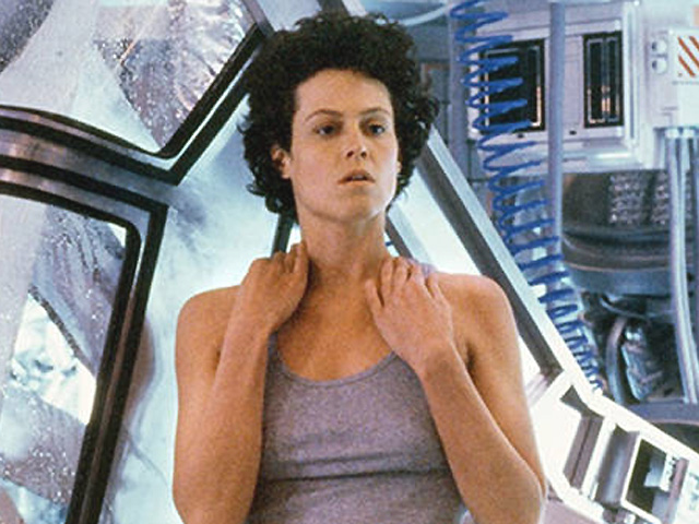 Sigourney Weaver. En la primera Alien. Hoy, tiene 65 años.
