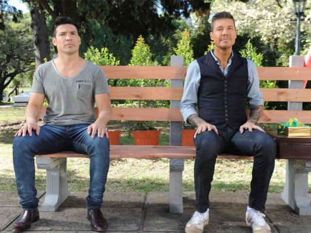 Marcelo Tinelli junto al boxeador Maravilla Mart&iacute;nez.