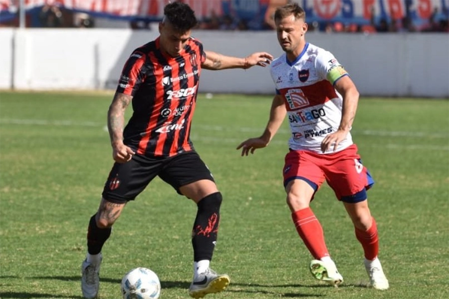 Bonansea con la pelota.