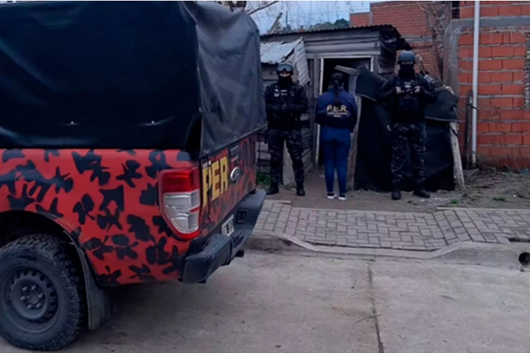 Narcomenudeo: Secuestraron Droga, Dinero Y Detuvieron A Dos Sujetos ...