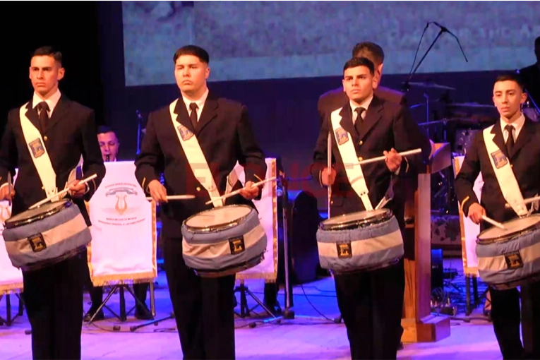 Fuerza Aérea Argentina Celebró Su 112° Aniversario Con Gala En Paraná ...