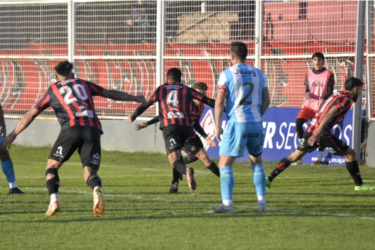 Patronato logró un gran triunfo de local contra Gimnasia de Jujuy: video del 1-0