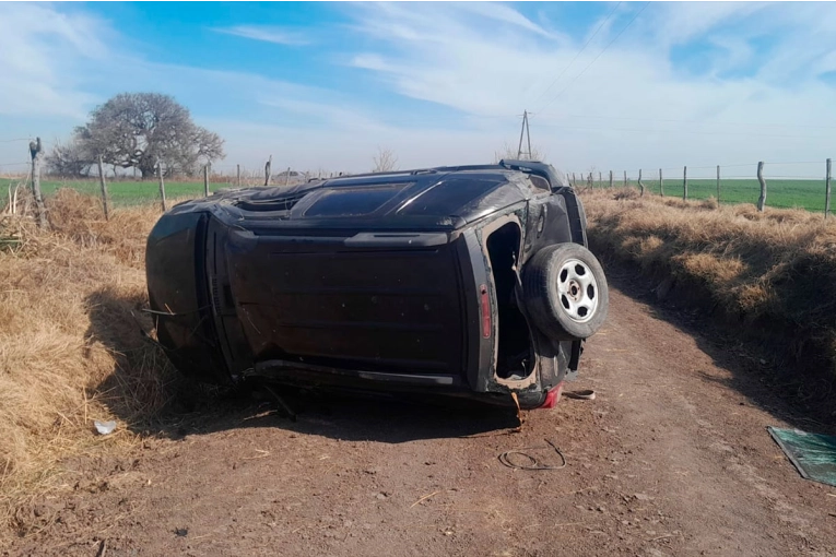 Adolescente murió tras salir despedido del vehículo que conducía en camino rural