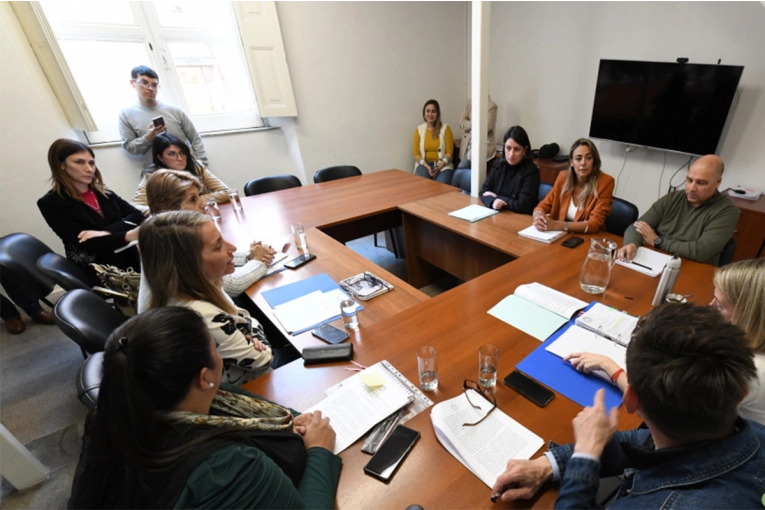 Proponen un régimen de boleto gratuito para estudiantes, docentes y no docentes