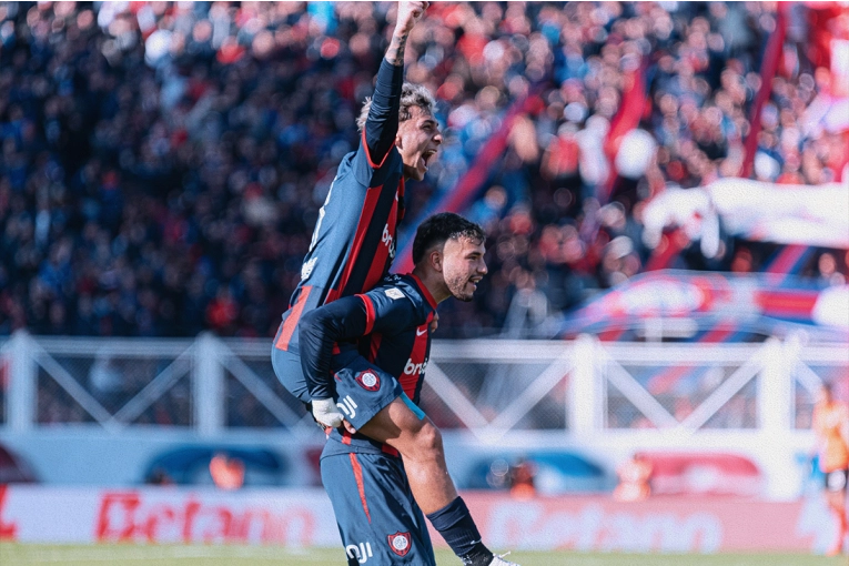 San Lorenzo derrotó a Talleres y se alejó del fondo de la tabla: goles del 2-0