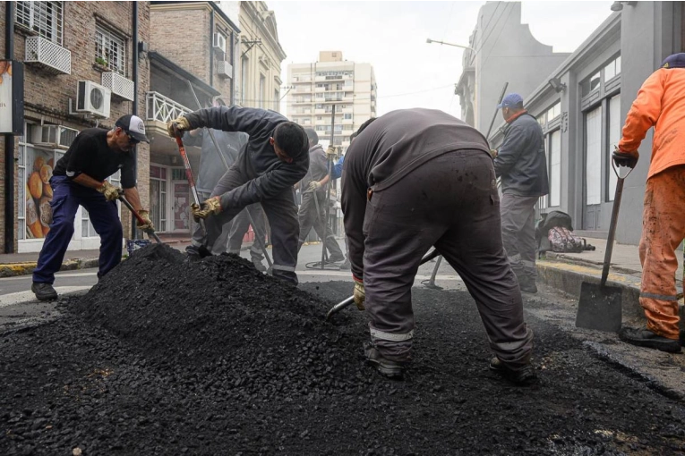 La Municipalidad continúa el plan de bacheo