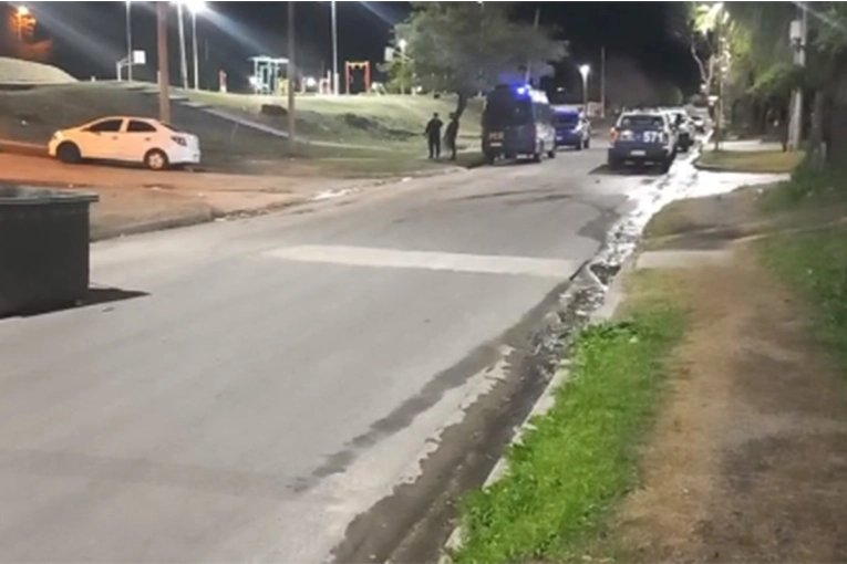 Una joven fue asesinada de una cuchillada en Paraná: dos mujeres acusadas