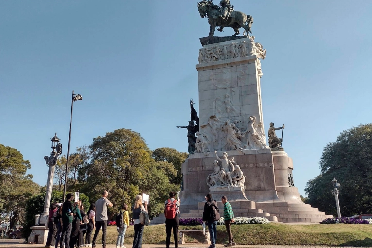 Realizaron otro recorrido histórico en el monumento a Urquiza