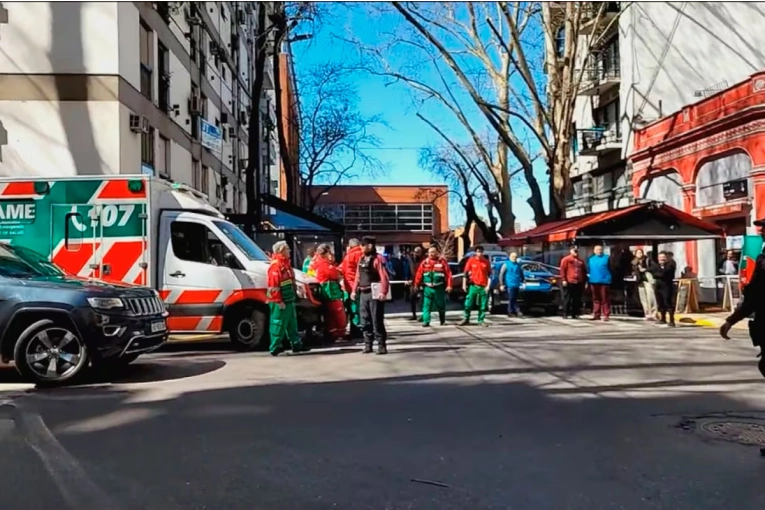 Explotó un paquete en La Rural y hay cuatro heridos: uno iba dirigido a Nicolás Pino