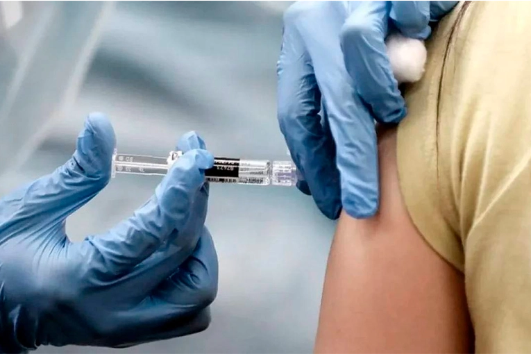 Comenzaron a aplicar la vacuna contra el dengue en Santa Fe