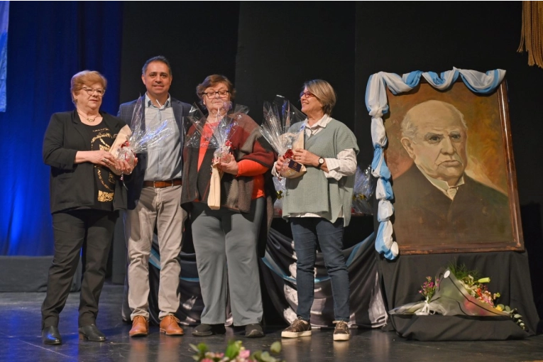 Homenajearon a maestros jubilados en Gualeguaychú