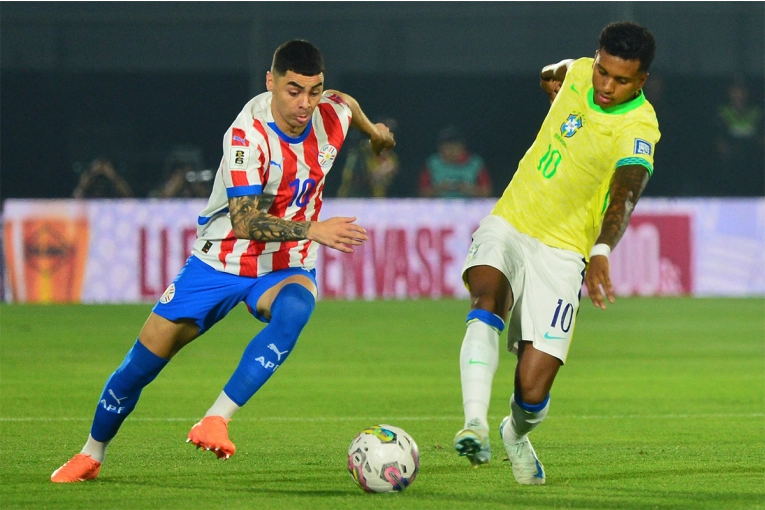 Paraguay aguantó y le ganó un histórico partido a Brasil en Asunción: video del 1-0