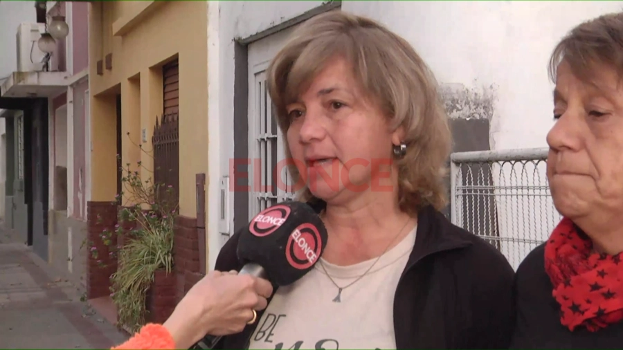 Andrea, una de las amigas de la madre de Juli&aacute;n Raimundo. Foto: Elonce