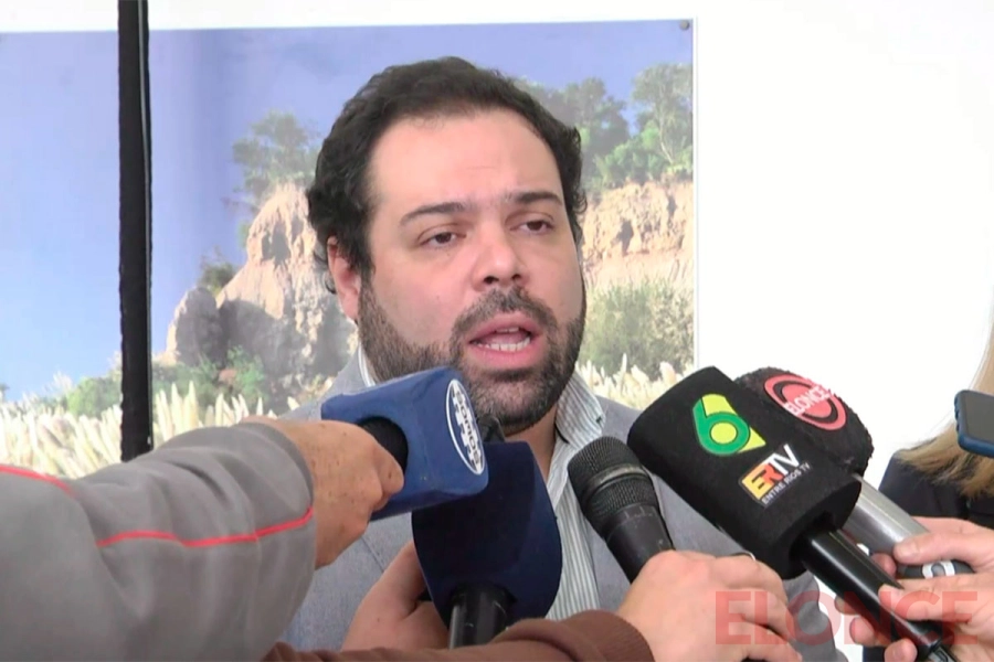 Ministro de Gobierno y Trabajo, Manuel Troncoso - Foto Elonce