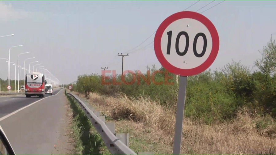 Nueva carteler&iacute;a sobre Ruta Nacional 168. (foto: Elonce)