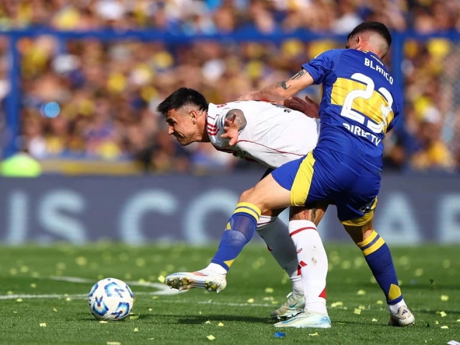 Blanco contra Bareiro en el Superclásico