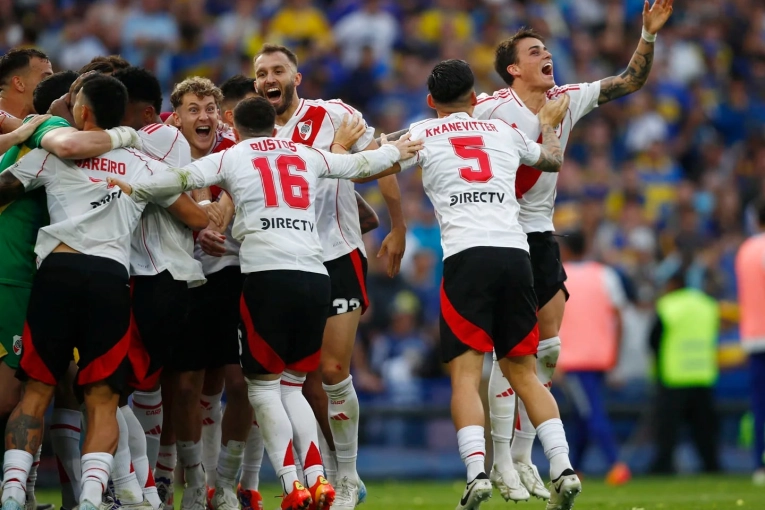 Estallaron los memes tras la victoria de River sobre Boca en el Superclásico