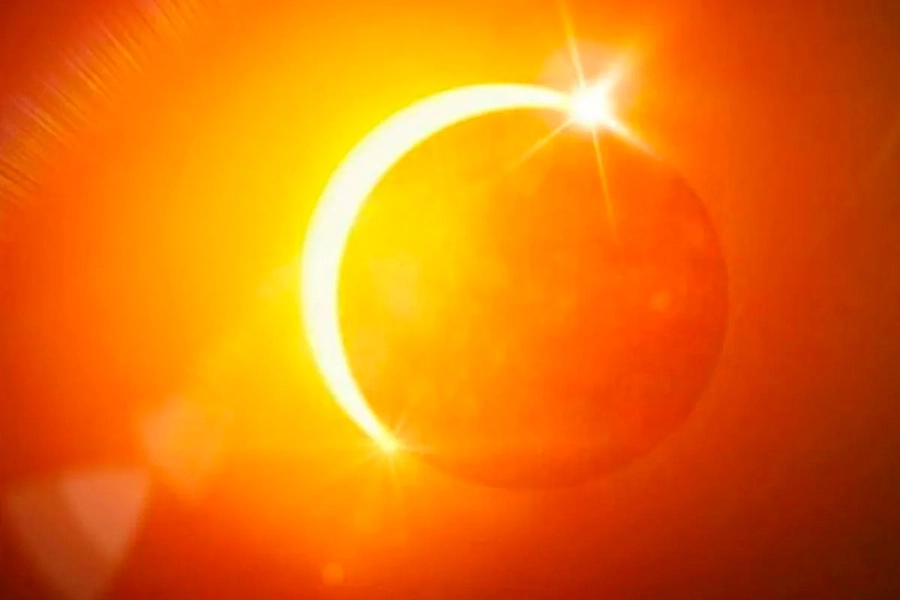 Eclipse solar anular- Archivo web