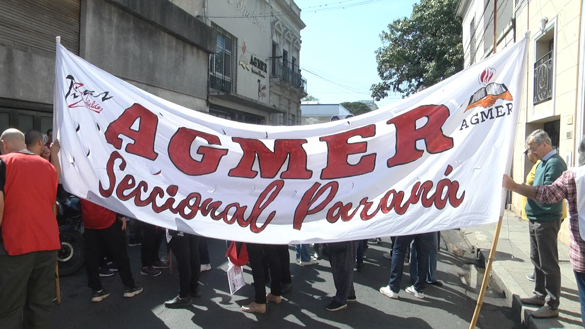 AGMER inicia un acampe frente a Casa de Gobierno