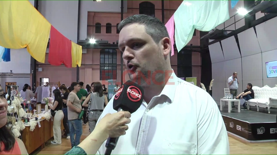 Facundo Su&aacute;rez, director de Juventudes. Foto: Elonce