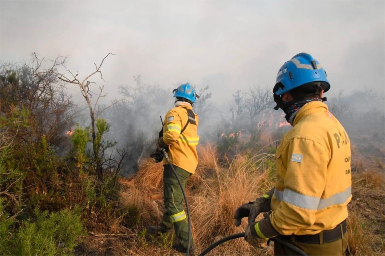 Incendios en Córdoba: altas temperaturas aumentan el riesgo y declaran el desastre agropecuario