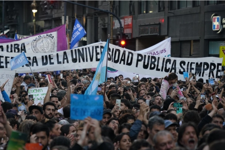 Torrendell volvió a criticar la marcha universitaria y aseguró que "es antigobierno"