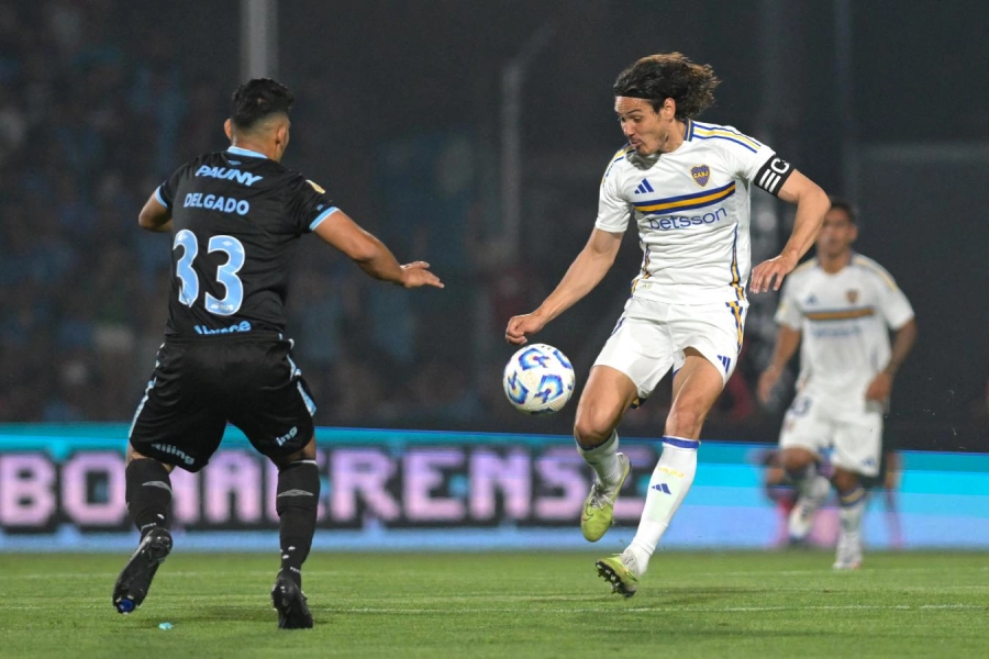 Cavani fue titular en la derrota en C&oacute;rdoba.