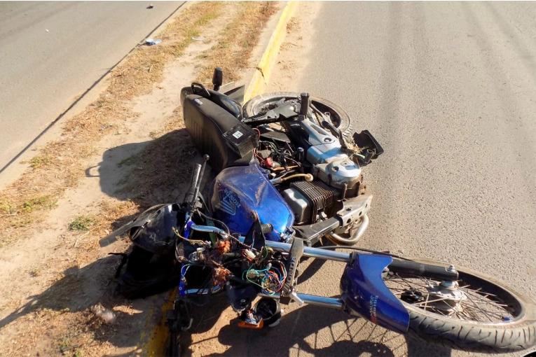 Un motociclista falleció al chocar contra una palmera en localidad entrerriana