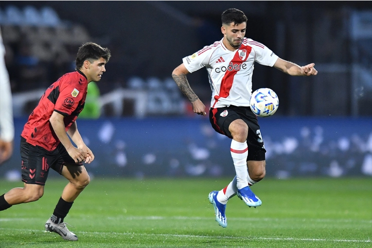 River iguala 0-0 con Platense como visitante por la Liga Profesional