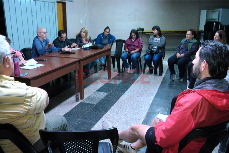 Asamblea vecinalista denunció la contaminación de arroyos y alertó sobre un posible cierre de predio comunitario