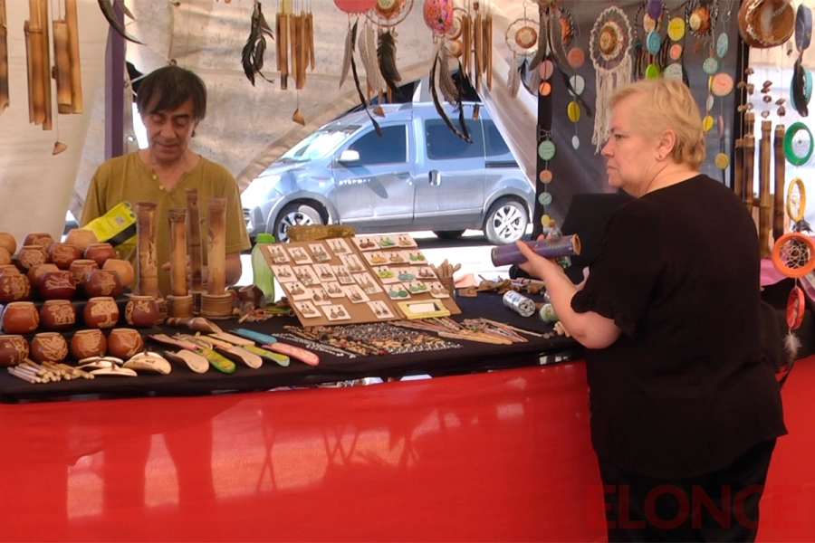 Feria de Artesanos. (foto: Elonce)