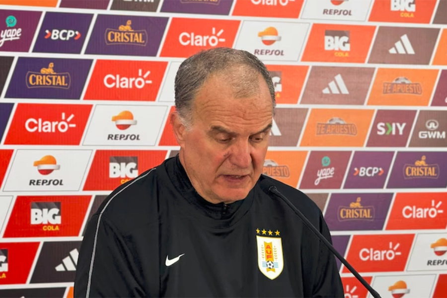 Bielsa tambi&eacute;n dej&oacute; su puesto.
