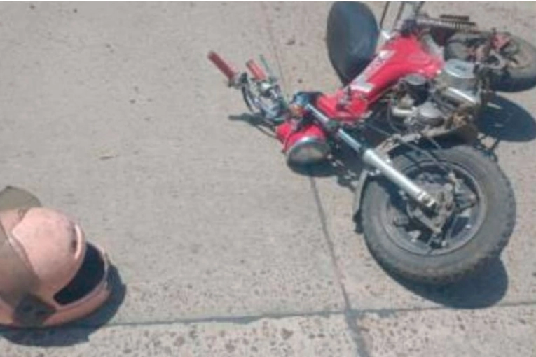 Motociclista resultó herida tras chocar con una camioneta en Chajarí