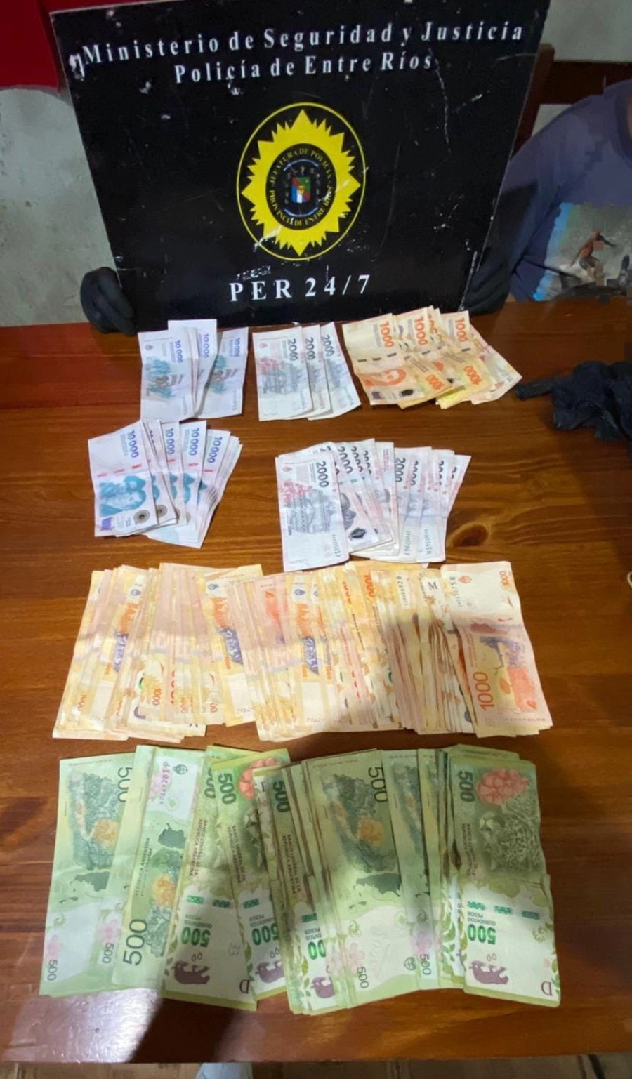 Operativo por Narcomenudeo en Concordia. (foto: Polic&iacute;a de Entre R&iacute;os)