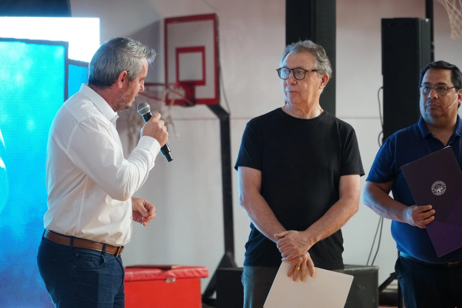 Rubén Magnano en Colón. (foto: Municipalidad de Colón)