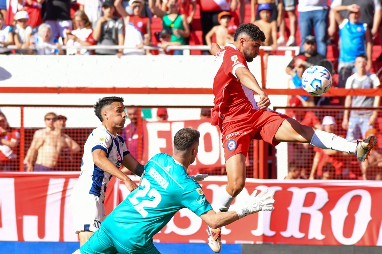 Argentinos goleó a Talleres y cortó una racha negativa: video del 3-0