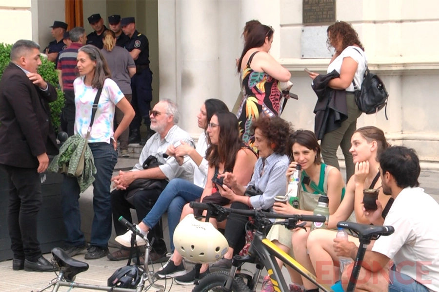 Ambientalistas rechazaron el proyecto de ley. (foto: Elonce)